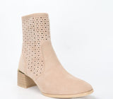 Women's Beige Openwork Chelsea Boots | 7929-BE