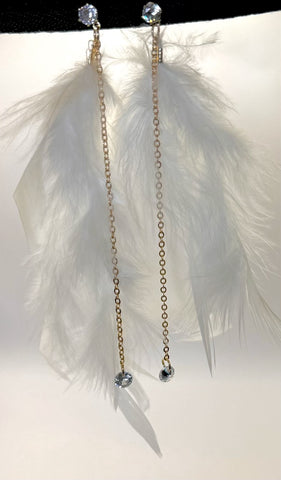 White Long Feather Earrings | P320