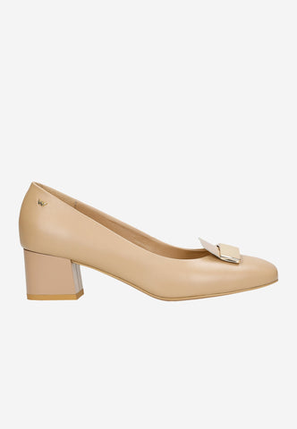 Wojas Beige Leather Heels with Golden Details | 3509754