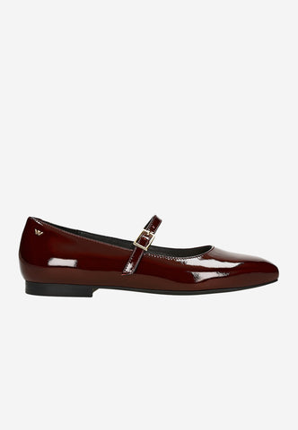 Wojas Burgundy Patent Leather Ballet Flats | 4405535