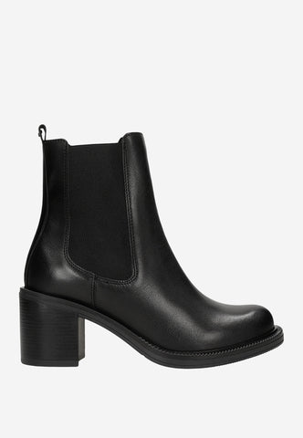 Wojas Black Insulated Leather Ankle Boots | 5532051