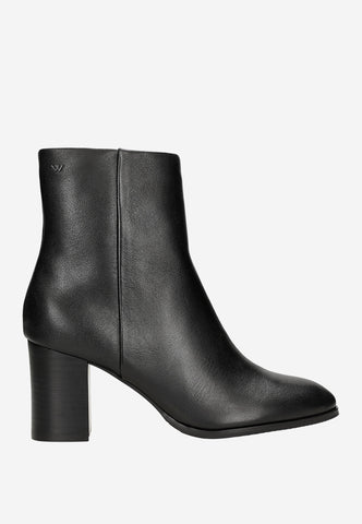 Wojas Black Leather Ankle Boots with "W" Logo | 5534651