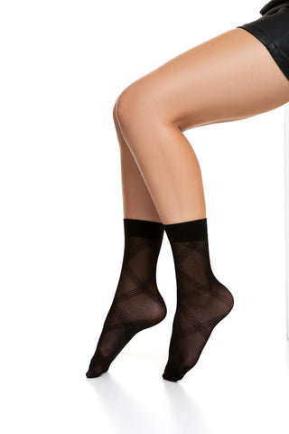 Women's Black Transparent Ankle Socks with Lines Pattern | COCO8