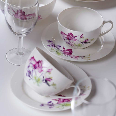 AMBITION White Porcelain Cups with Floral Pattern and Saucers Set | 29144