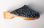 Dark Blue Leather Clogs with Dot Pattern - DREWNIAKI | WU-236