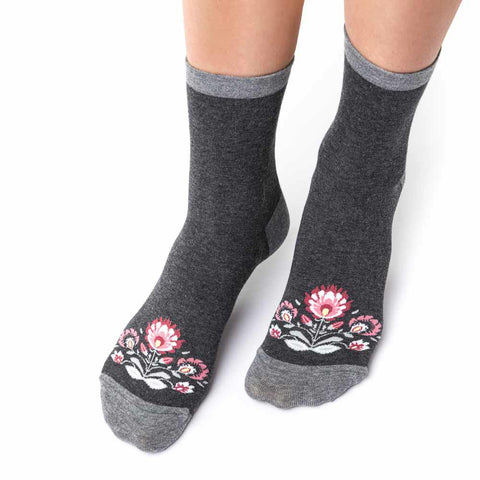 Steven Women's Dark Gray Socks with Lowicz Folk Pattern | ART-118KI047