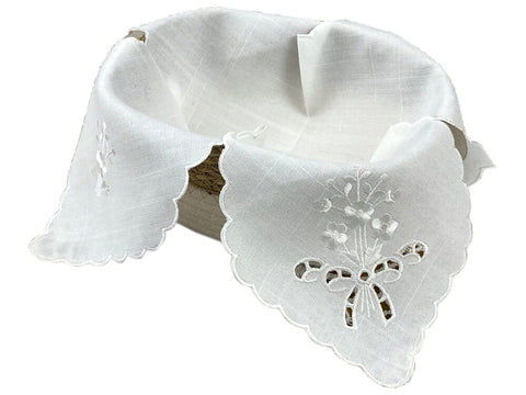 White Bread Basket Serviette with Bow Embroidery | 2797