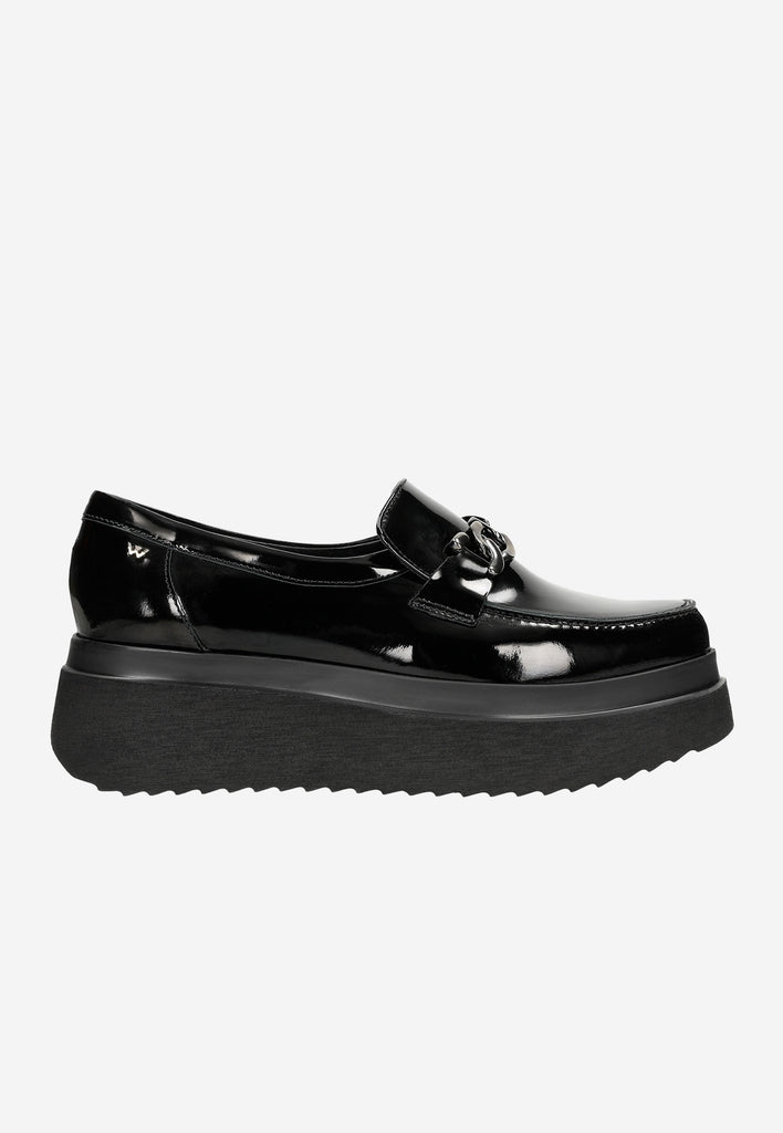 Wojas Black Leather Wedge Loafers with Silver Chain 4619031 Luxahaus Beyond