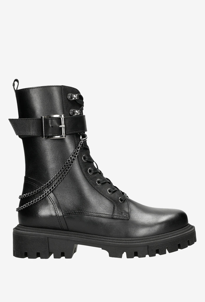 Biker boots top with chains