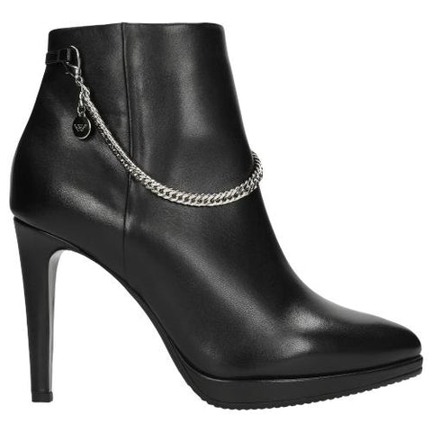 Wojas Black Leather Insulated High-Heels | 5502151