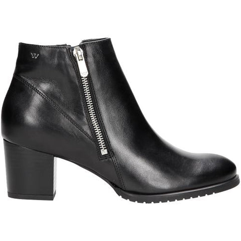 Wojas Black Insulated Leather Heeled Ankle Boots | 5506551